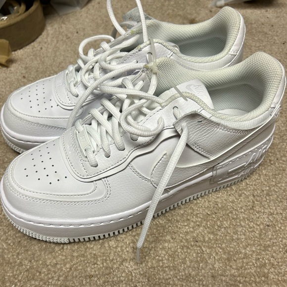 Air Force 1 - Picture 2 of 3